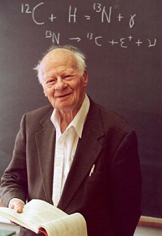 Portrait of Hans Bethe, who proposed the proton-proton chain reaction